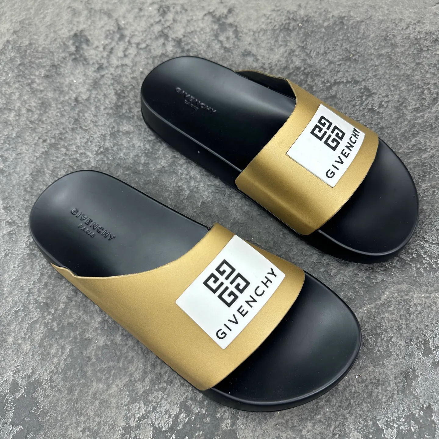 Шлепанцы Мужские Givenchy 18153707