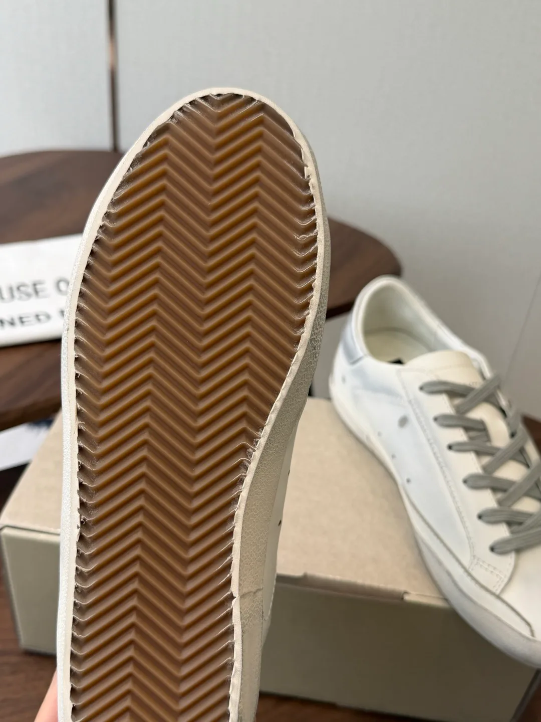 Кроссовки Женские Golden Goose 19253414