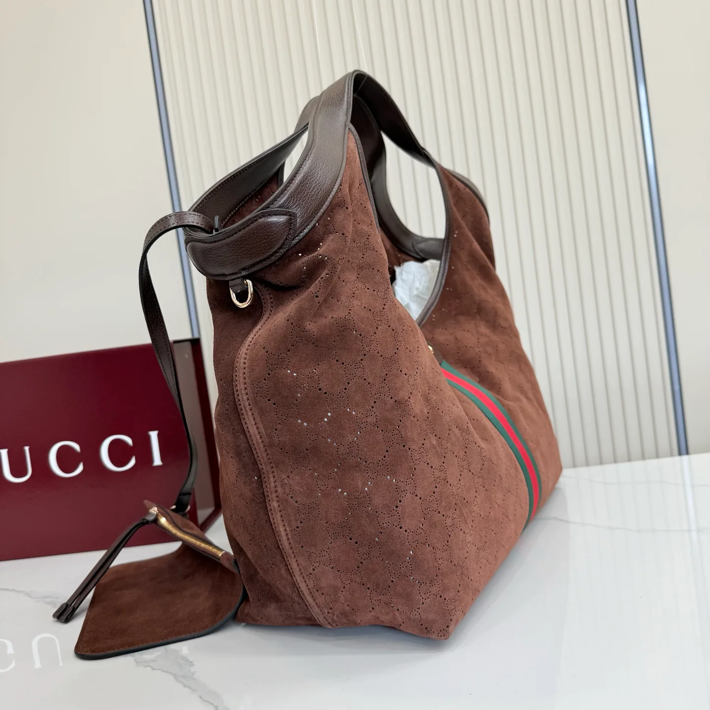 Классические Сумки Женские Gucci 18210735