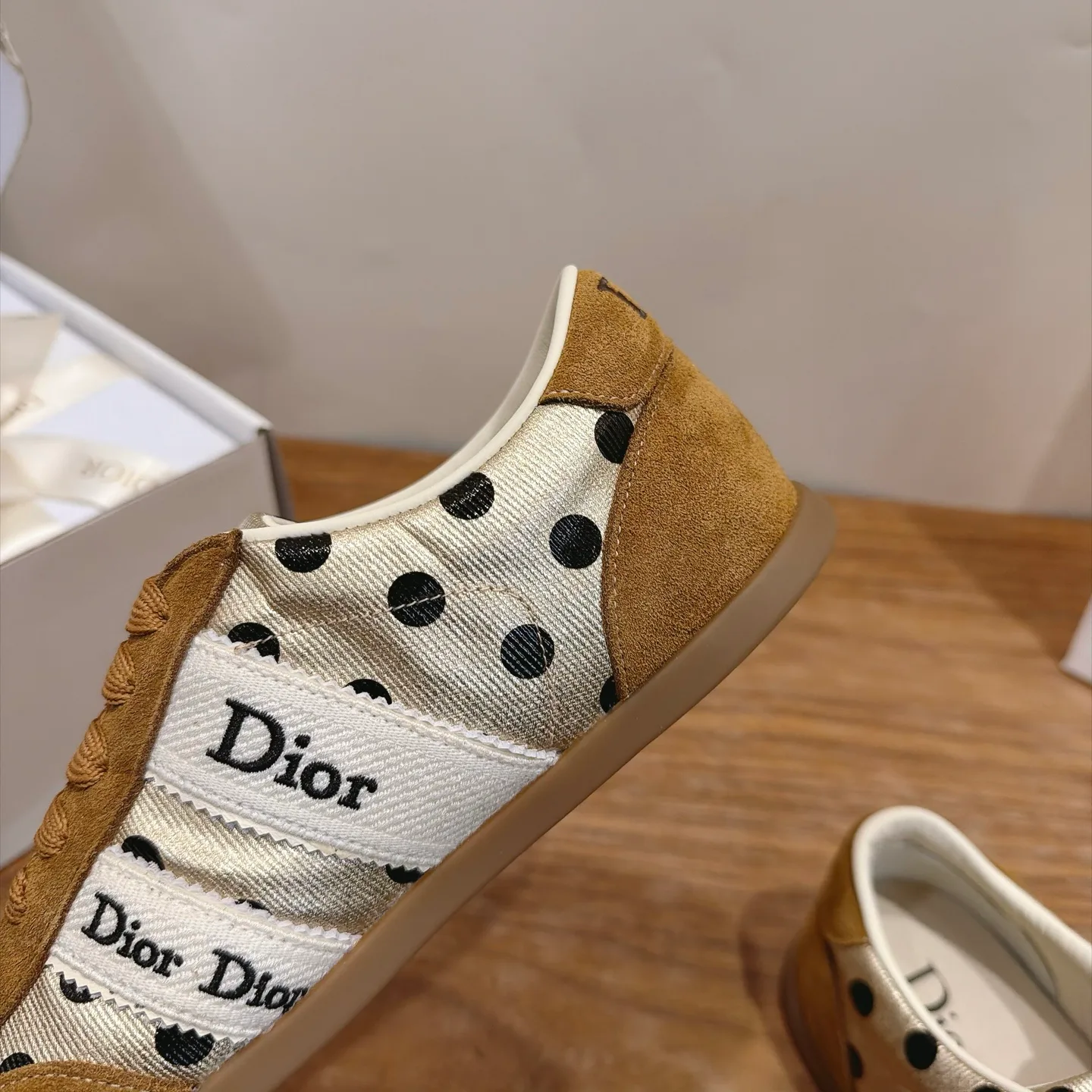 Кроссовки Женские Christian Dior 18738672