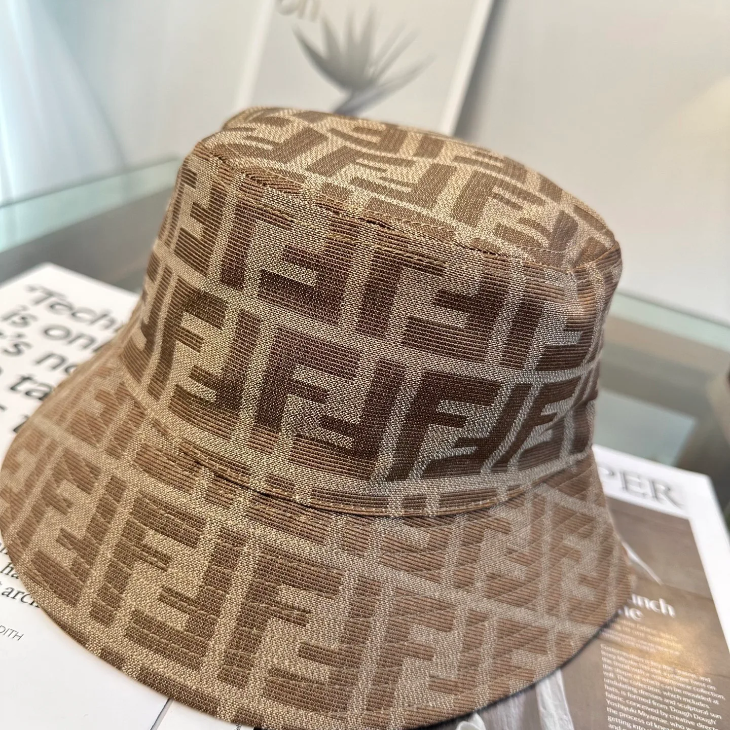 Головные Уборы Fendi 11689492