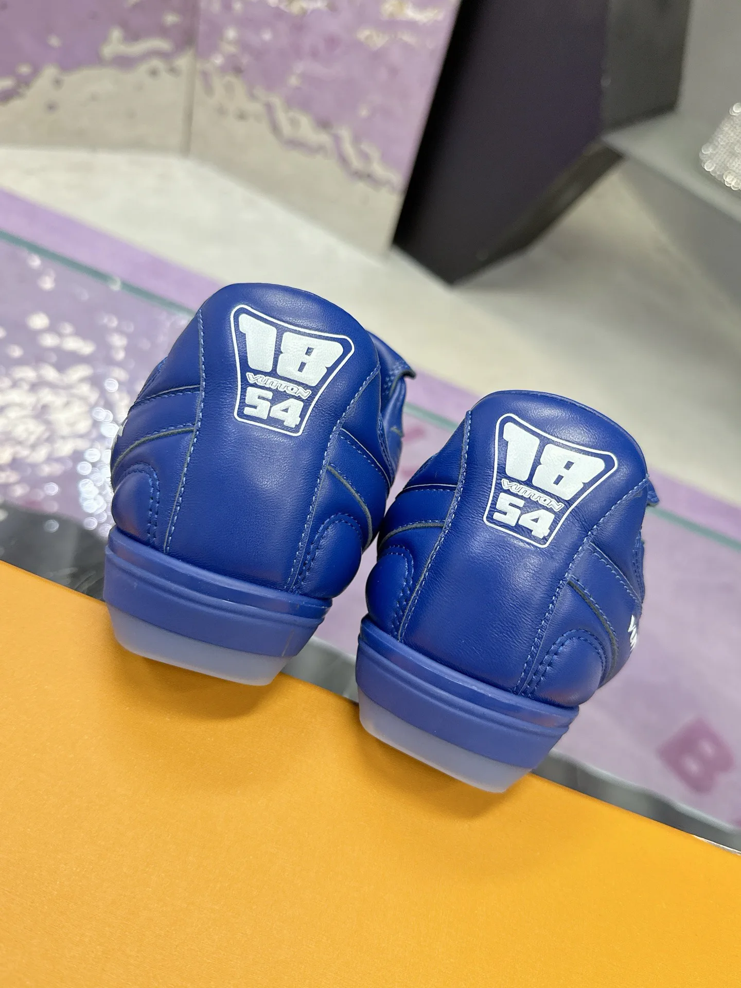 Кроссовки Женские Louis Vuitton 155179