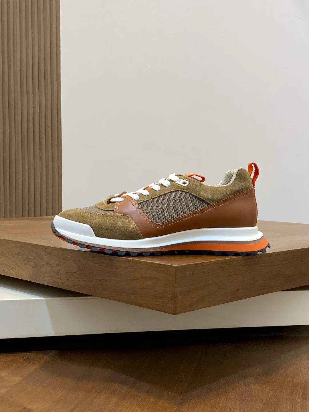 Кроссовки Мужские Hermes 18055271
