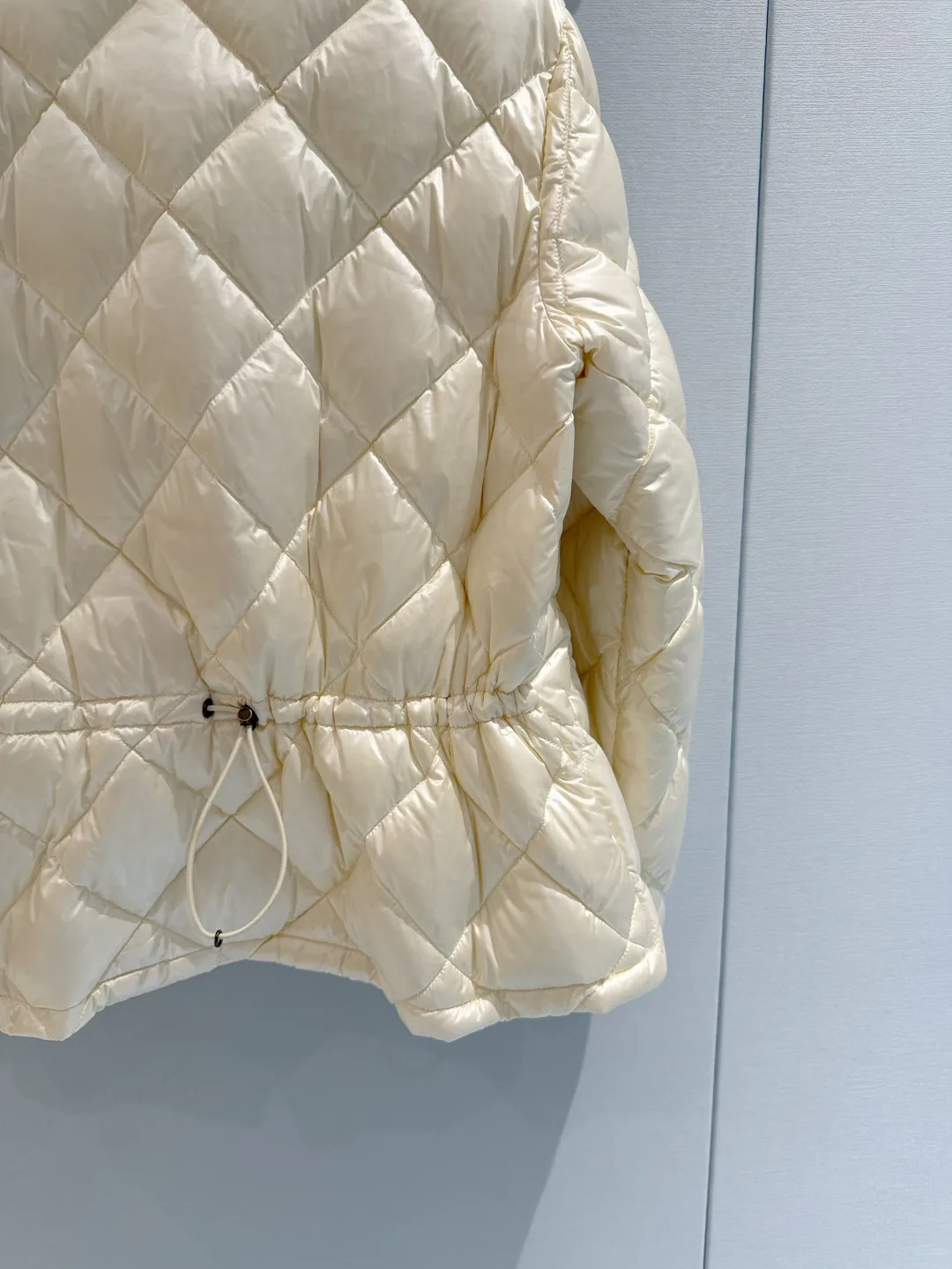 Куртки И Пуховики Женские Moncler 18474198