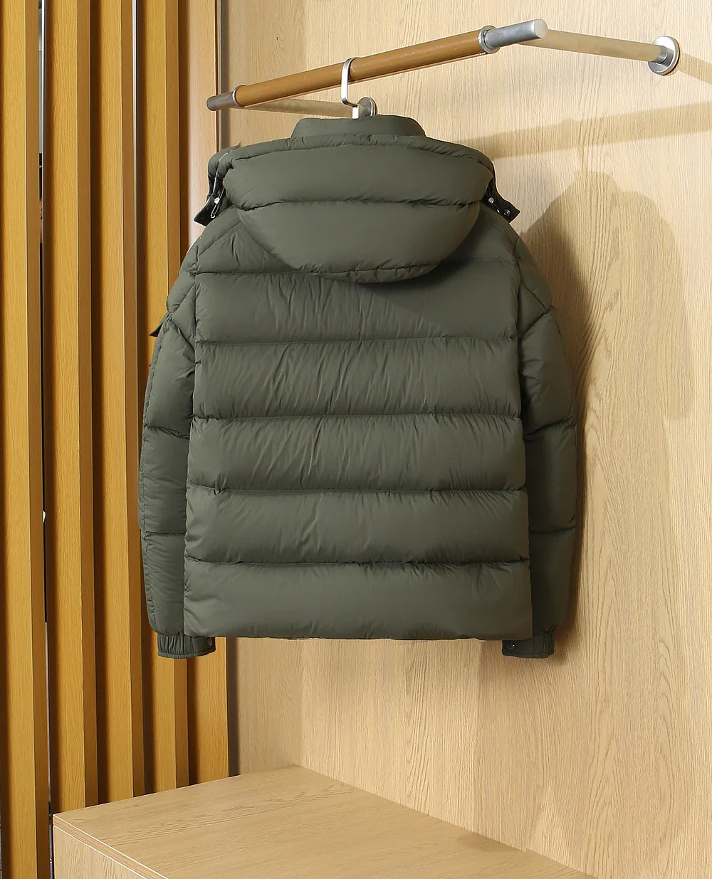 Куртки И Пуховики Женские Moncler 18729133