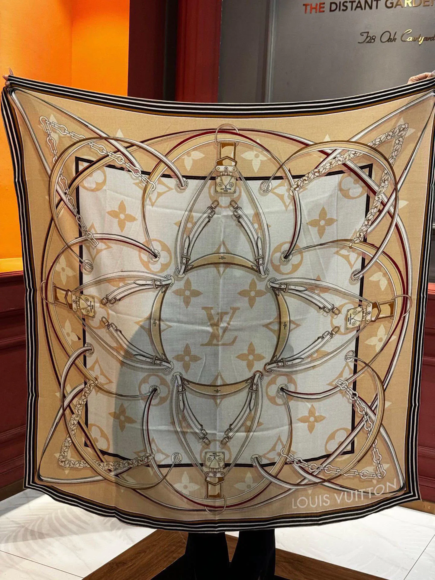 Платки Louis Vuitton 206010