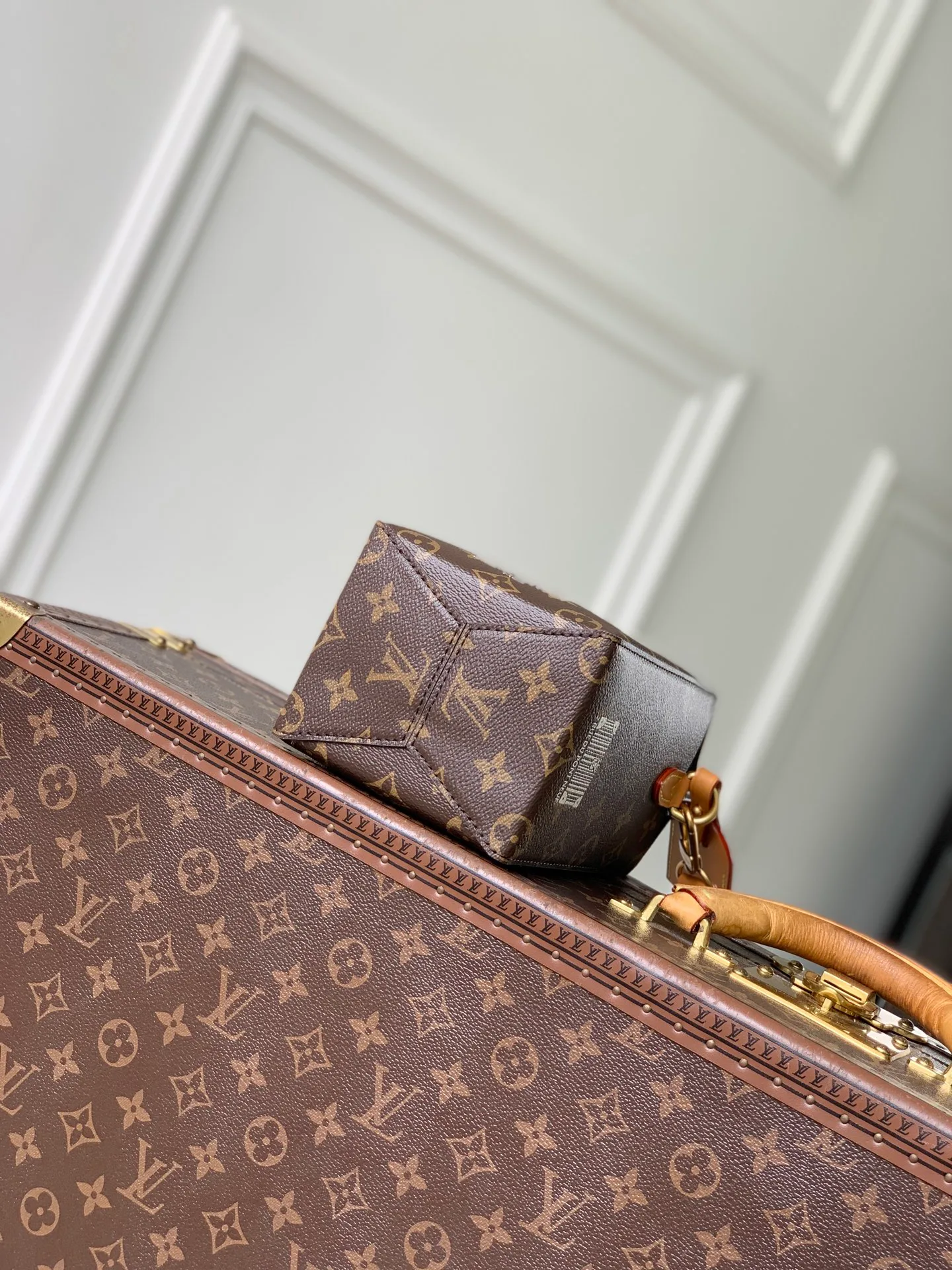 Сумки На Ремне Женские Louis Vuitton 18147522