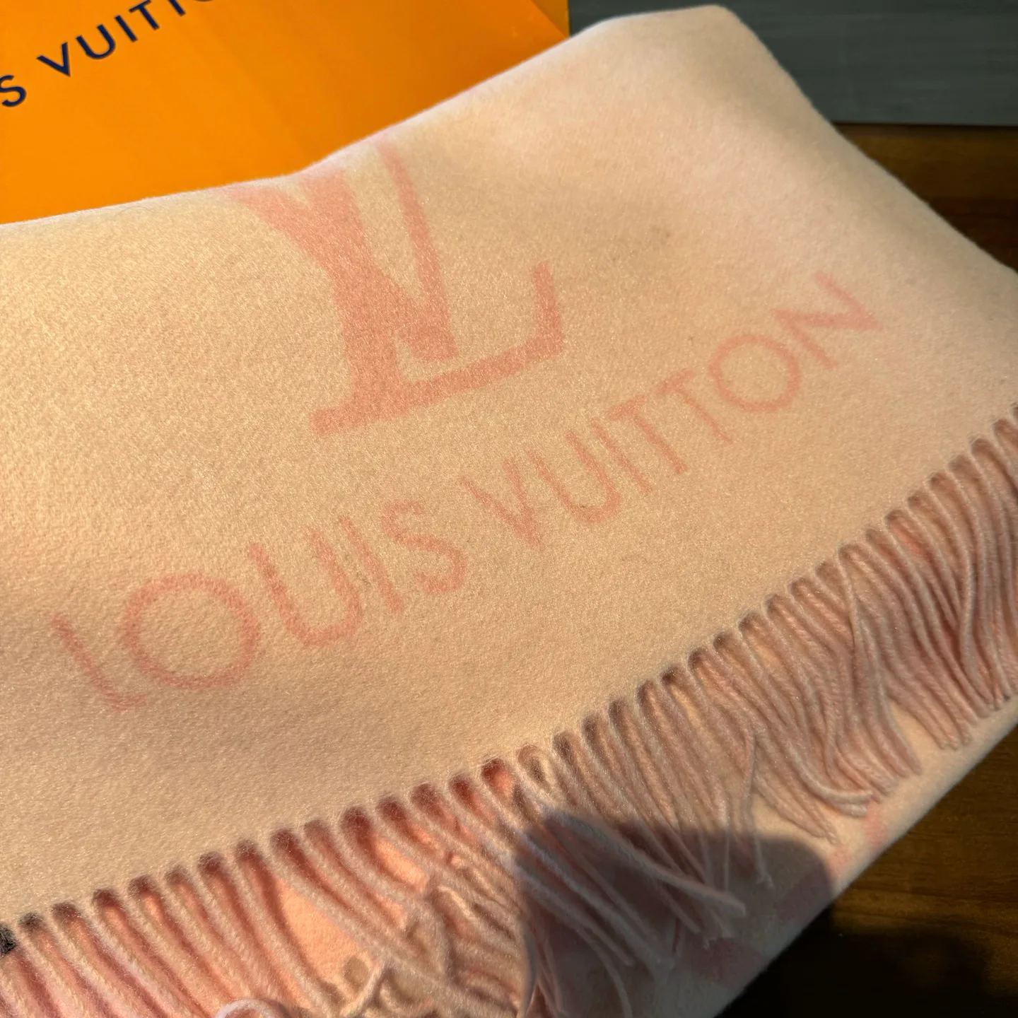 Шарфы Louis Vuitton 895138