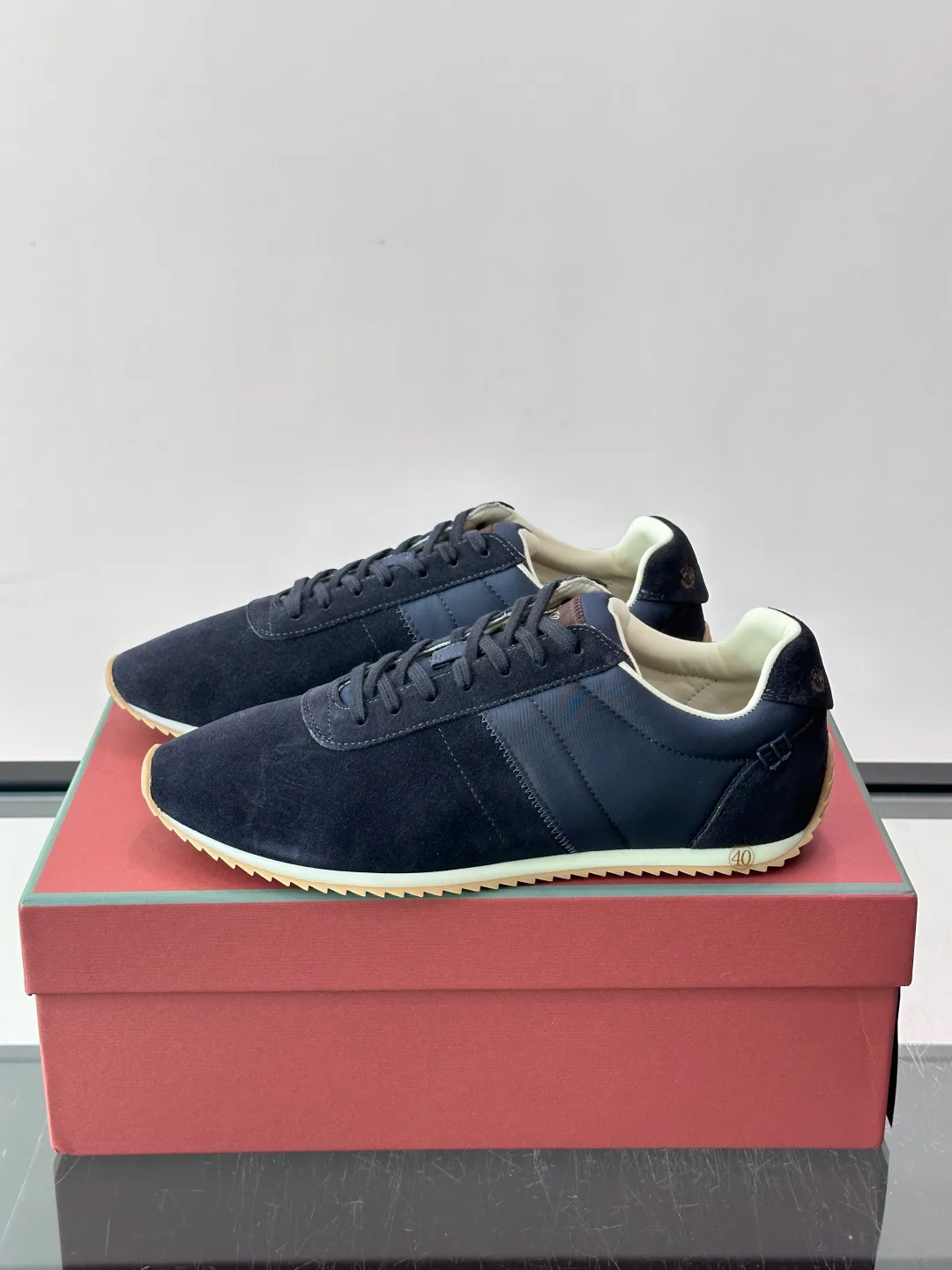 Кроссовки Женские Loro Piana 17447594