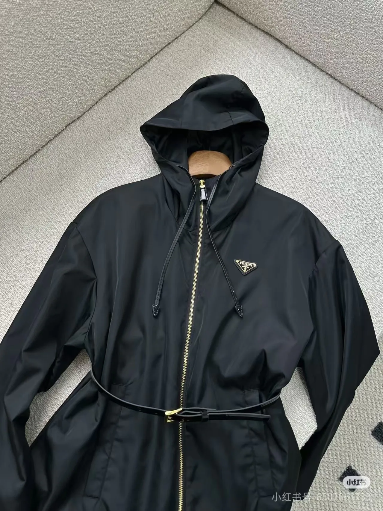 Куртки Женские Prada