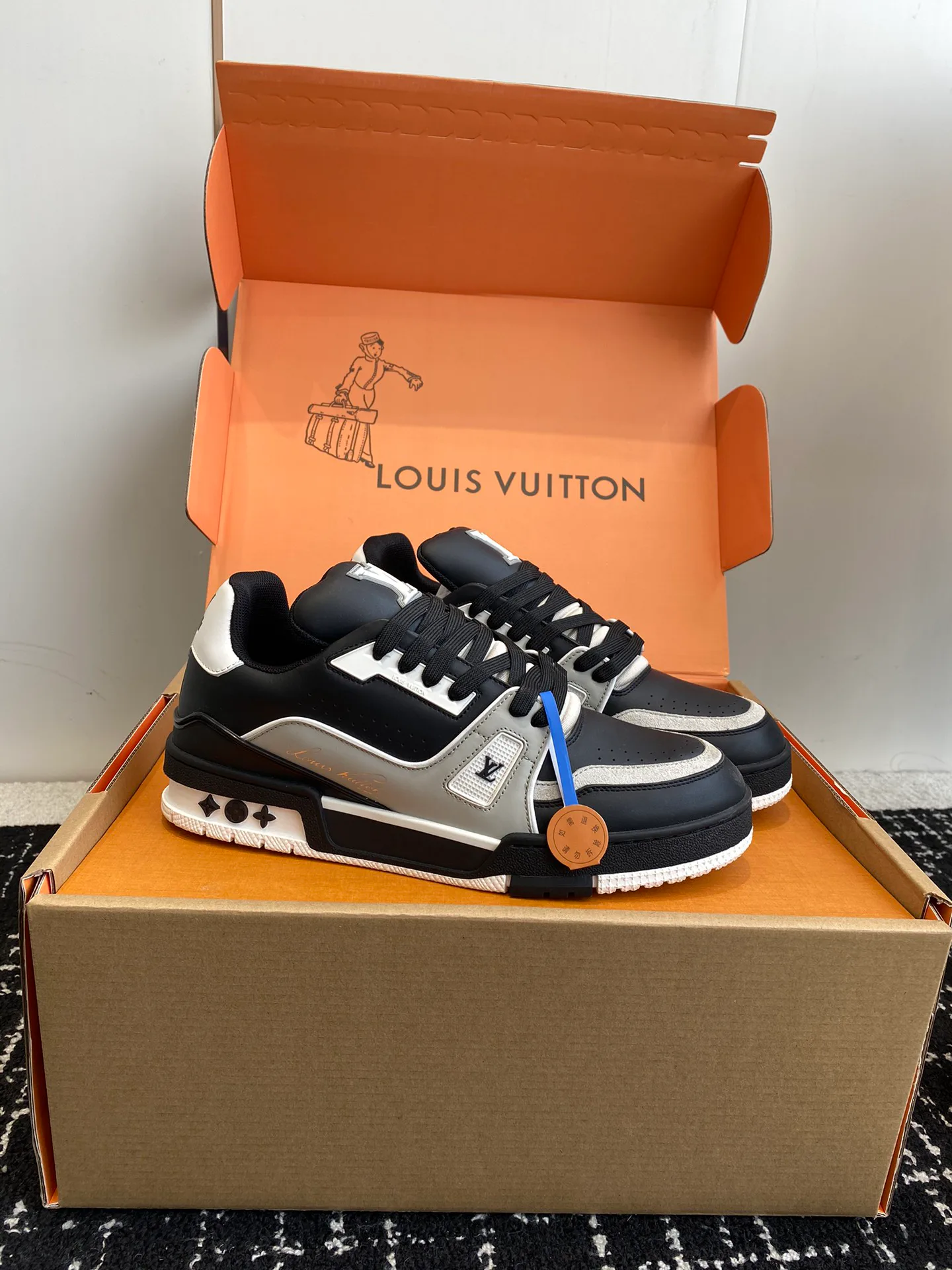 Кроссовки Женские Louis Vuitton 5790869