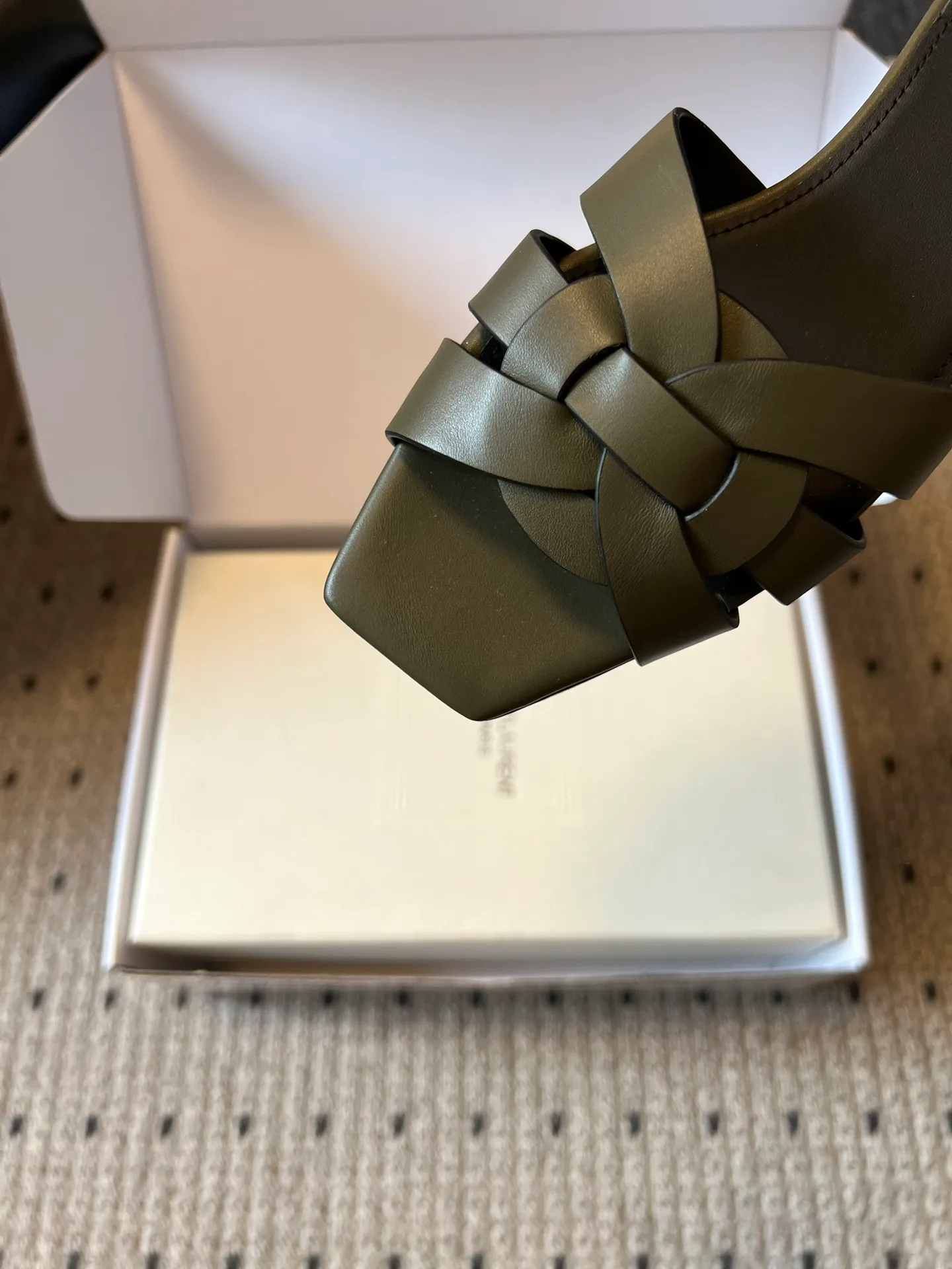 Сандалии Женские Saint Laurent 11239363