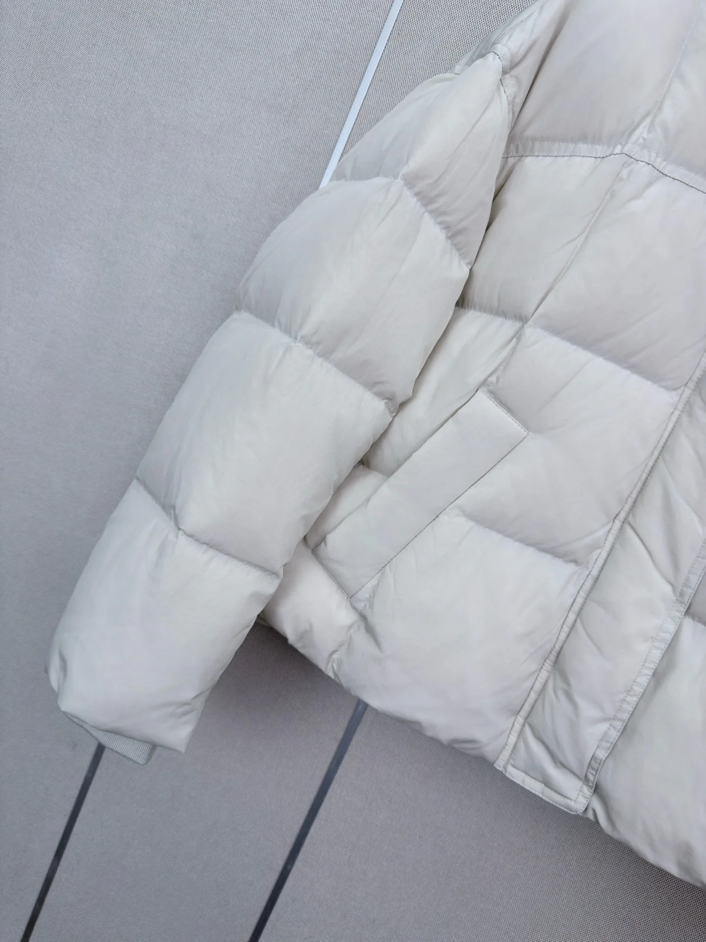 Куртки И Пуховики Женские Prada 19589745