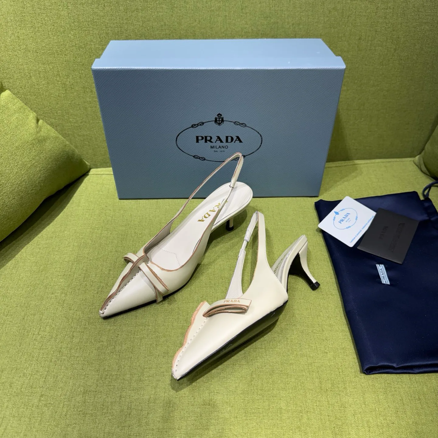 Туфли Женские Prada 18709015