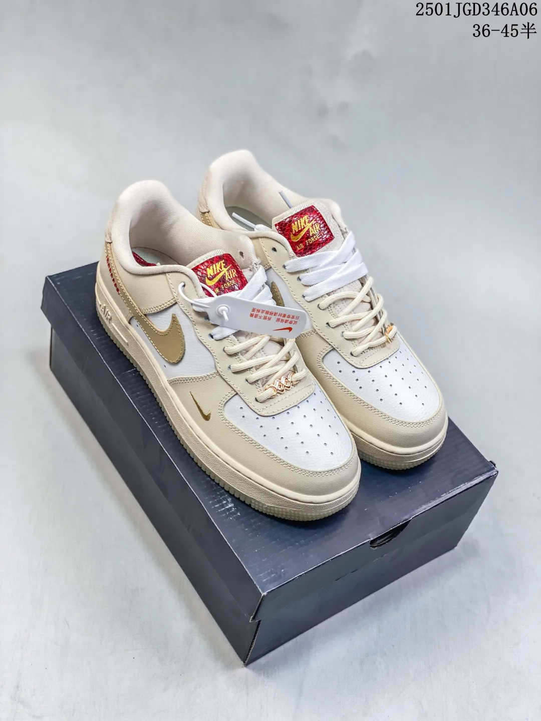 Кроссовки Женские Nike