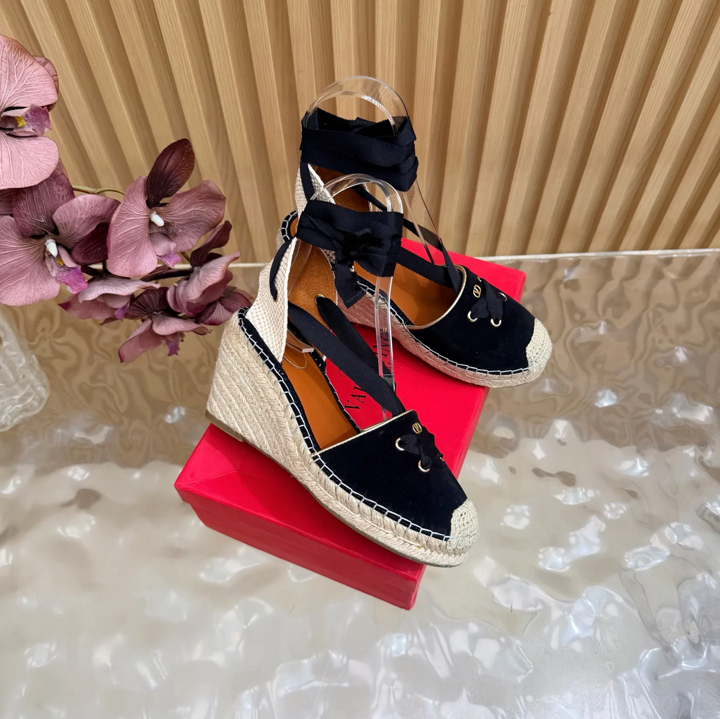Босоножки Женские Valentino 17728243
