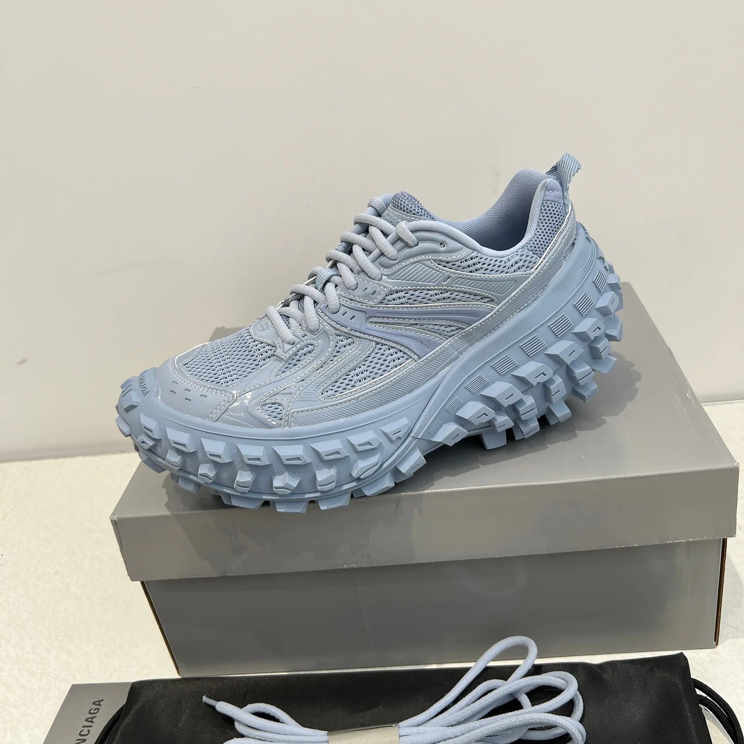 Кроссовки Женские Balenciaga 32181