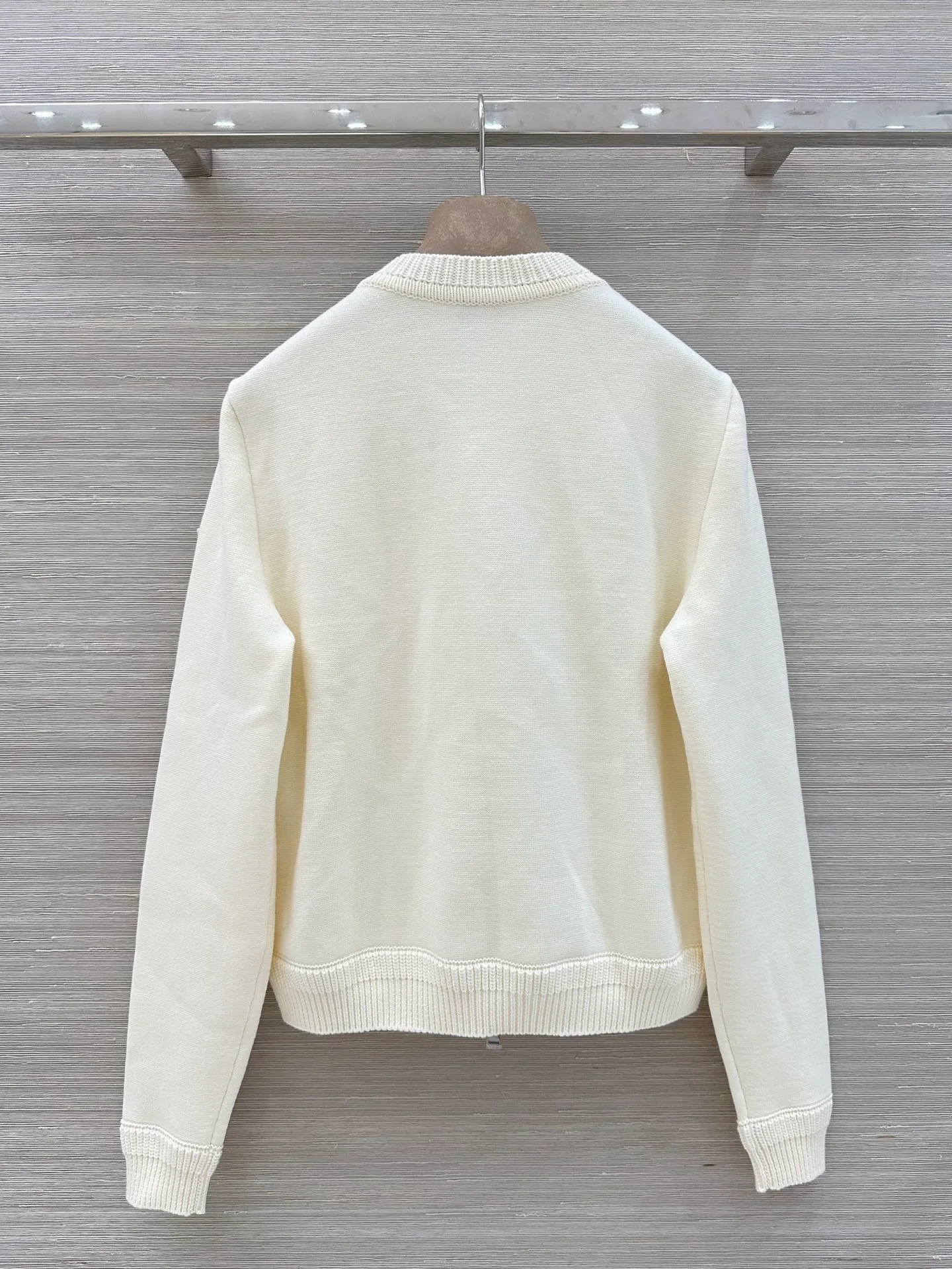 Куртки И Пуховики Женские Moncler 19131422