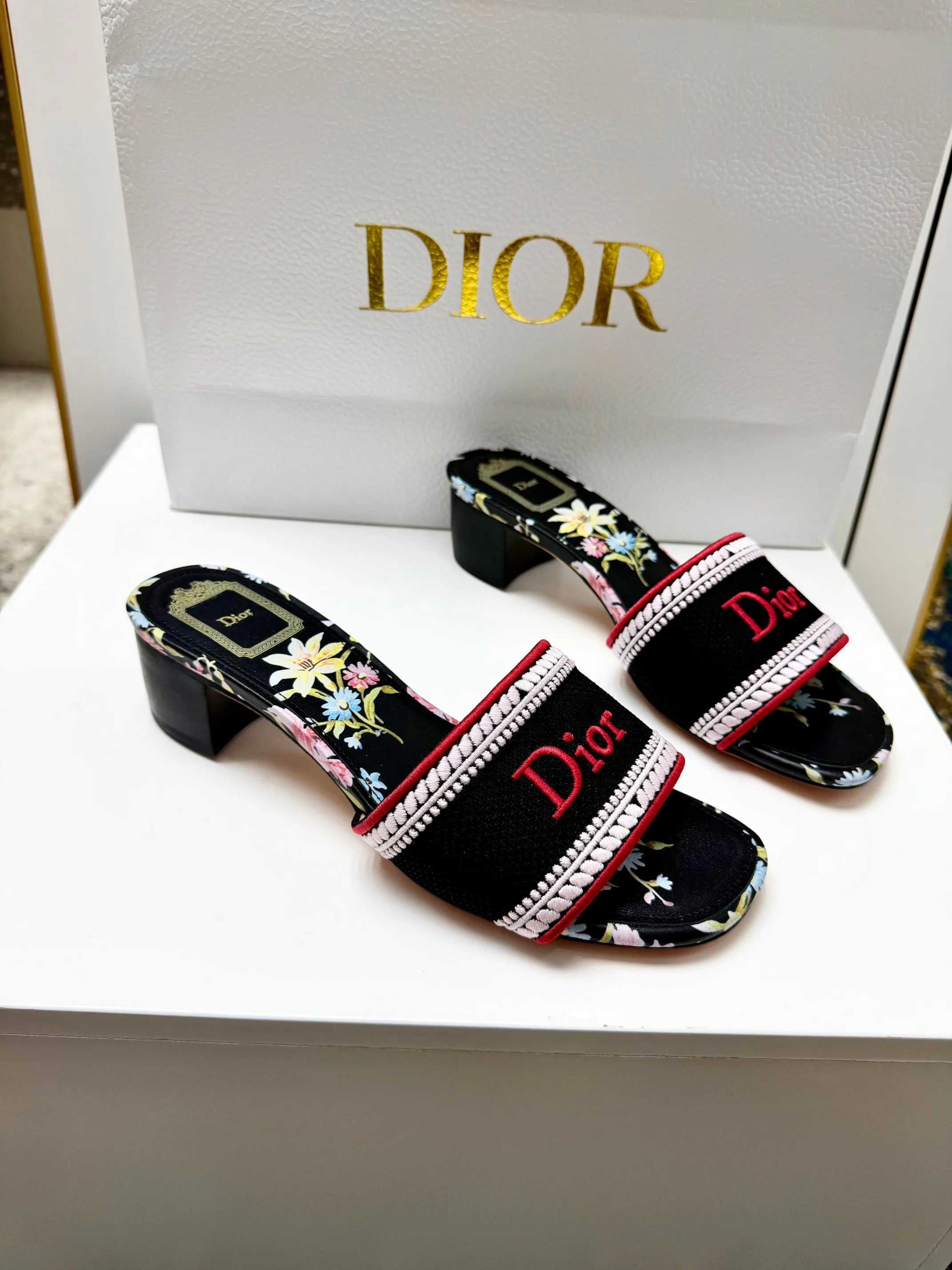 Сандалии Женские Christian Dior 12877273