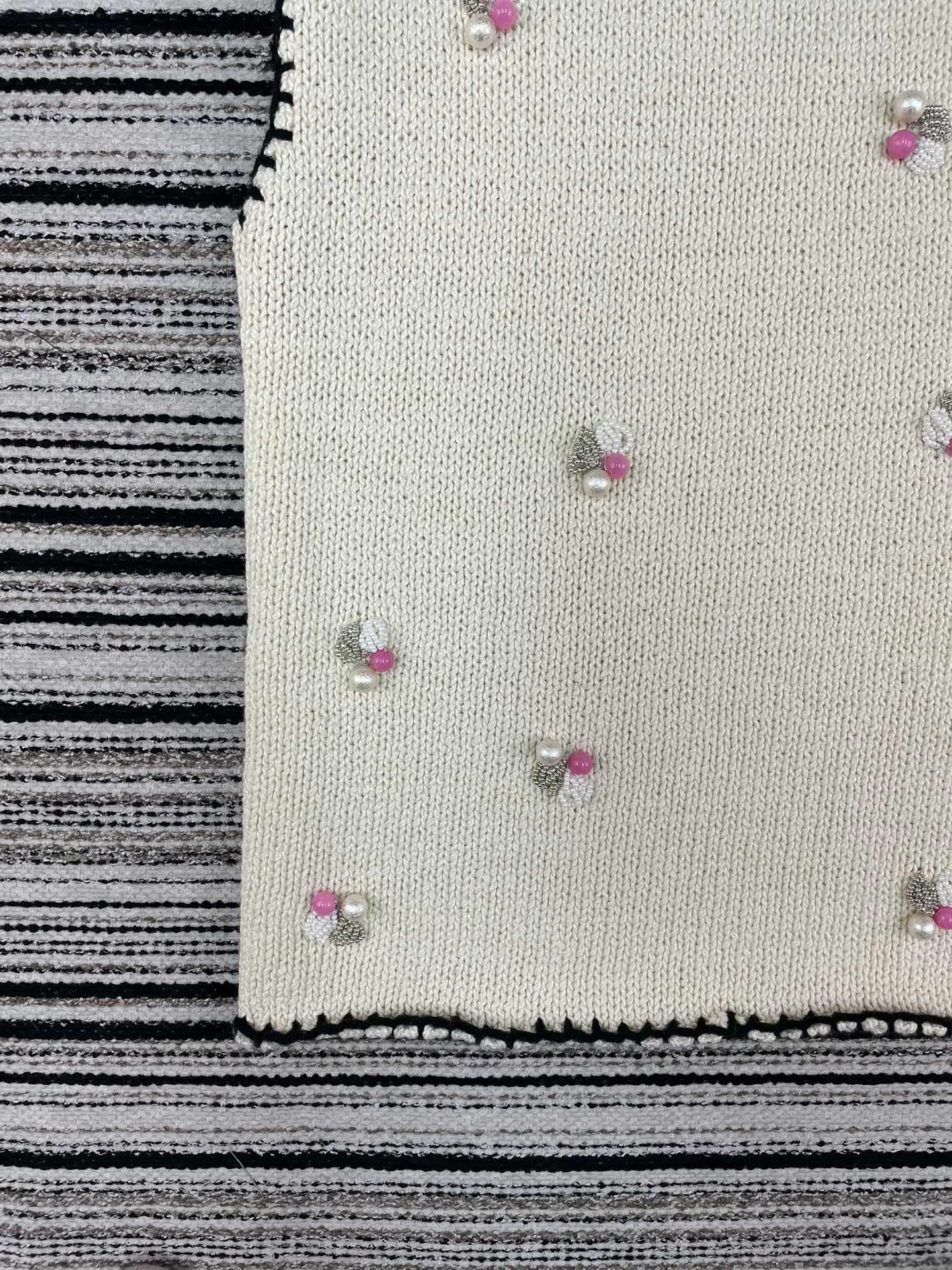 Жилеты Женские Chanel 11429304