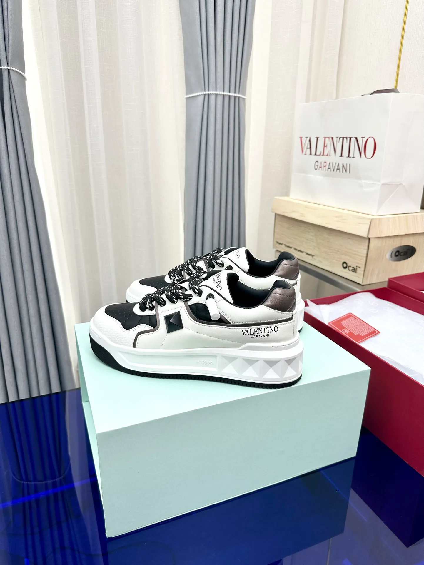 Кроссовки Женские Valentino 17948614