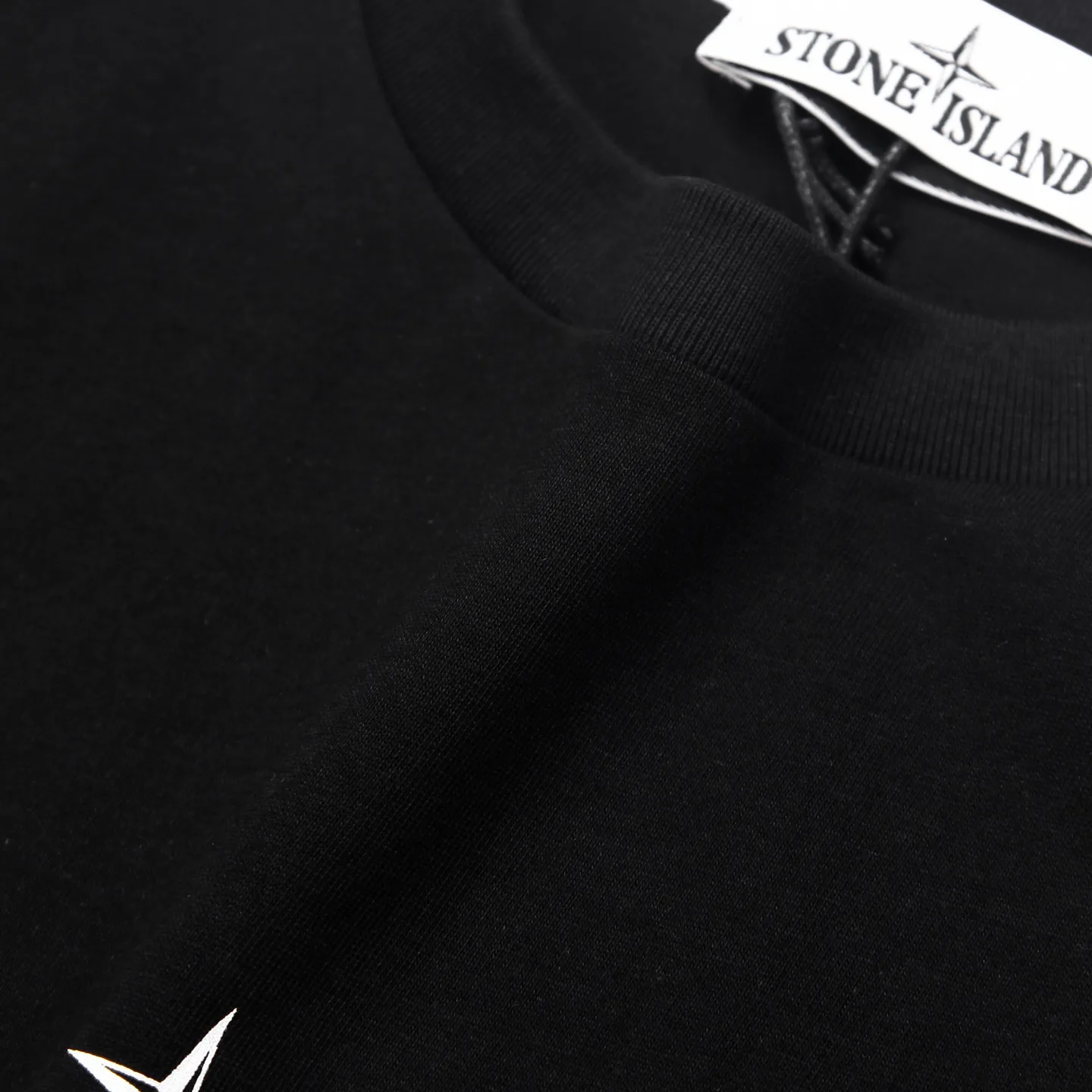 Футболки Женские Stone Island 13373731