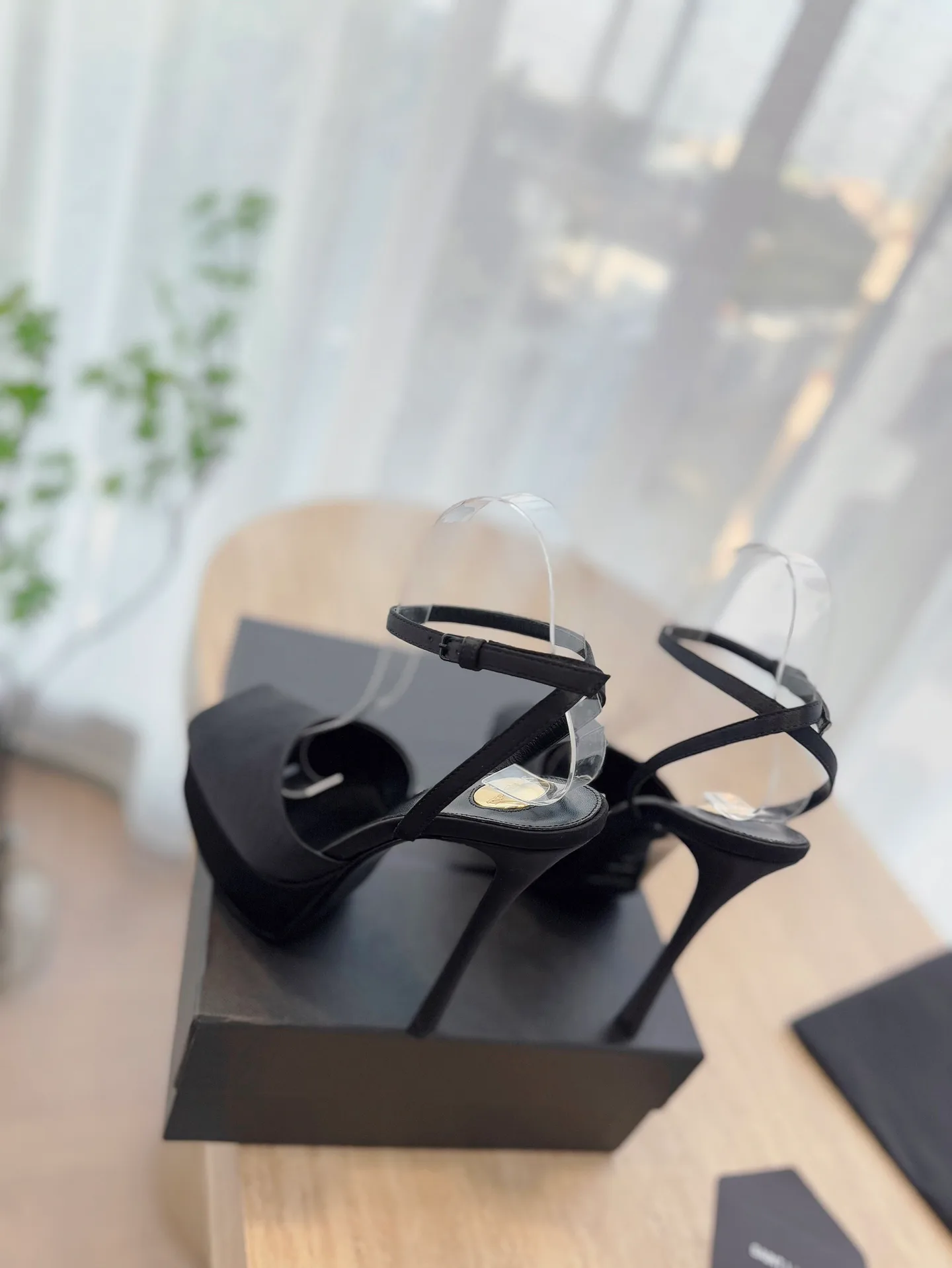 Босоножки Женские Saint Laurent 12815366