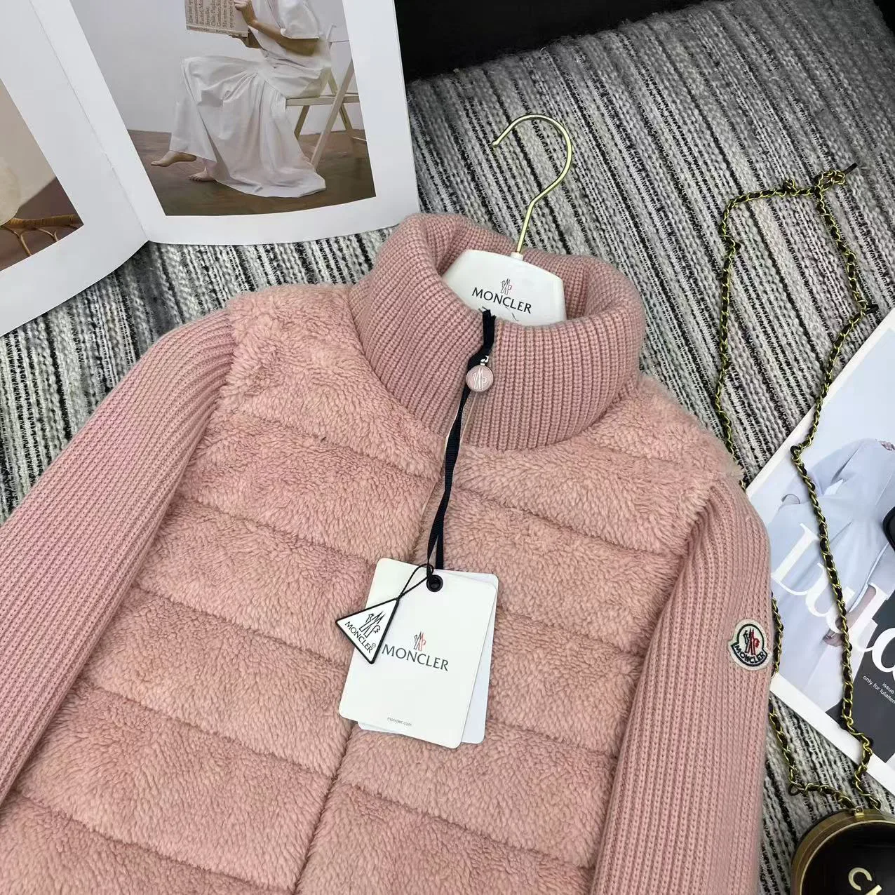 Куртки И Пуховики Женские Moncler 1144020