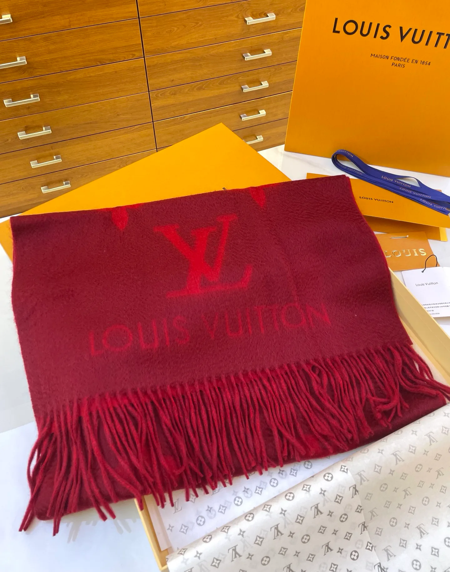 Шарфы Louis Vuitton 2643484