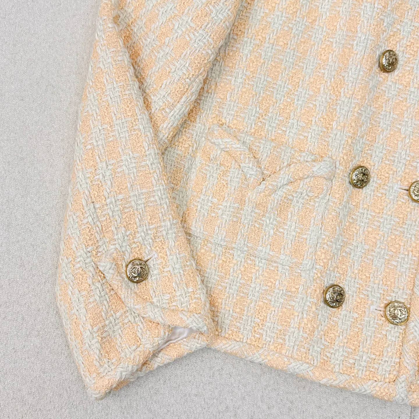 Куртки И Пуховики Женские Chanel 18116