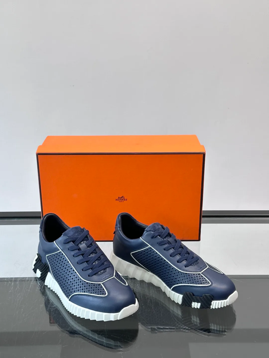 Кроссовки Женские Hermes 18102088