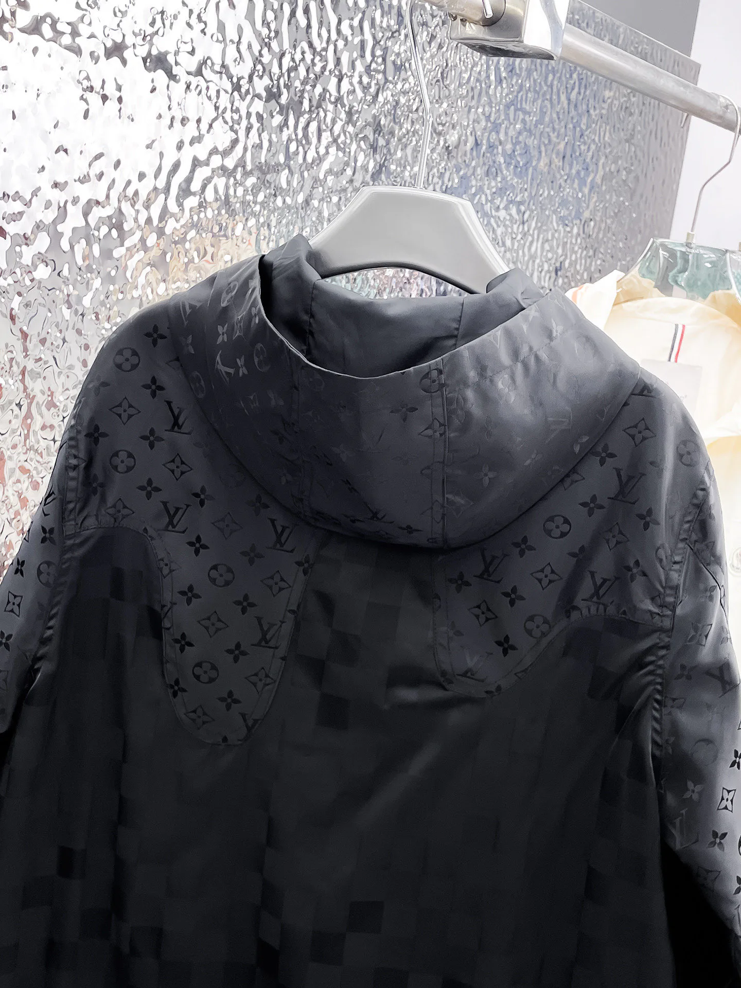 Куртки И Пуховики Мужские Louis Vuitton 9352351