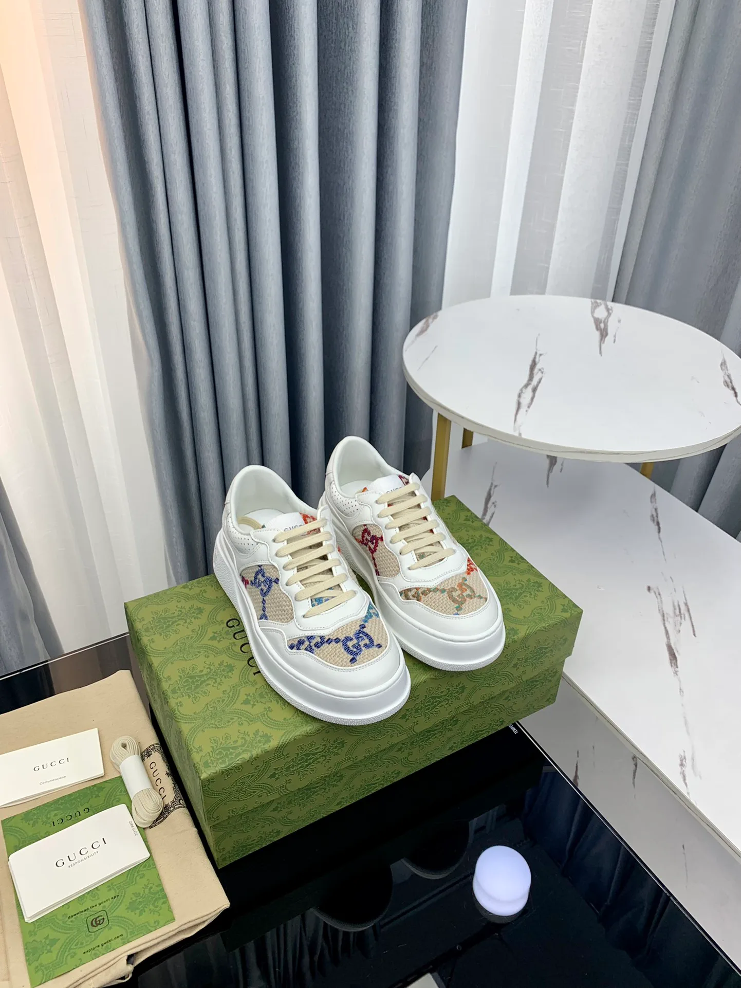 Кроссовки Женские Gucci 12227980