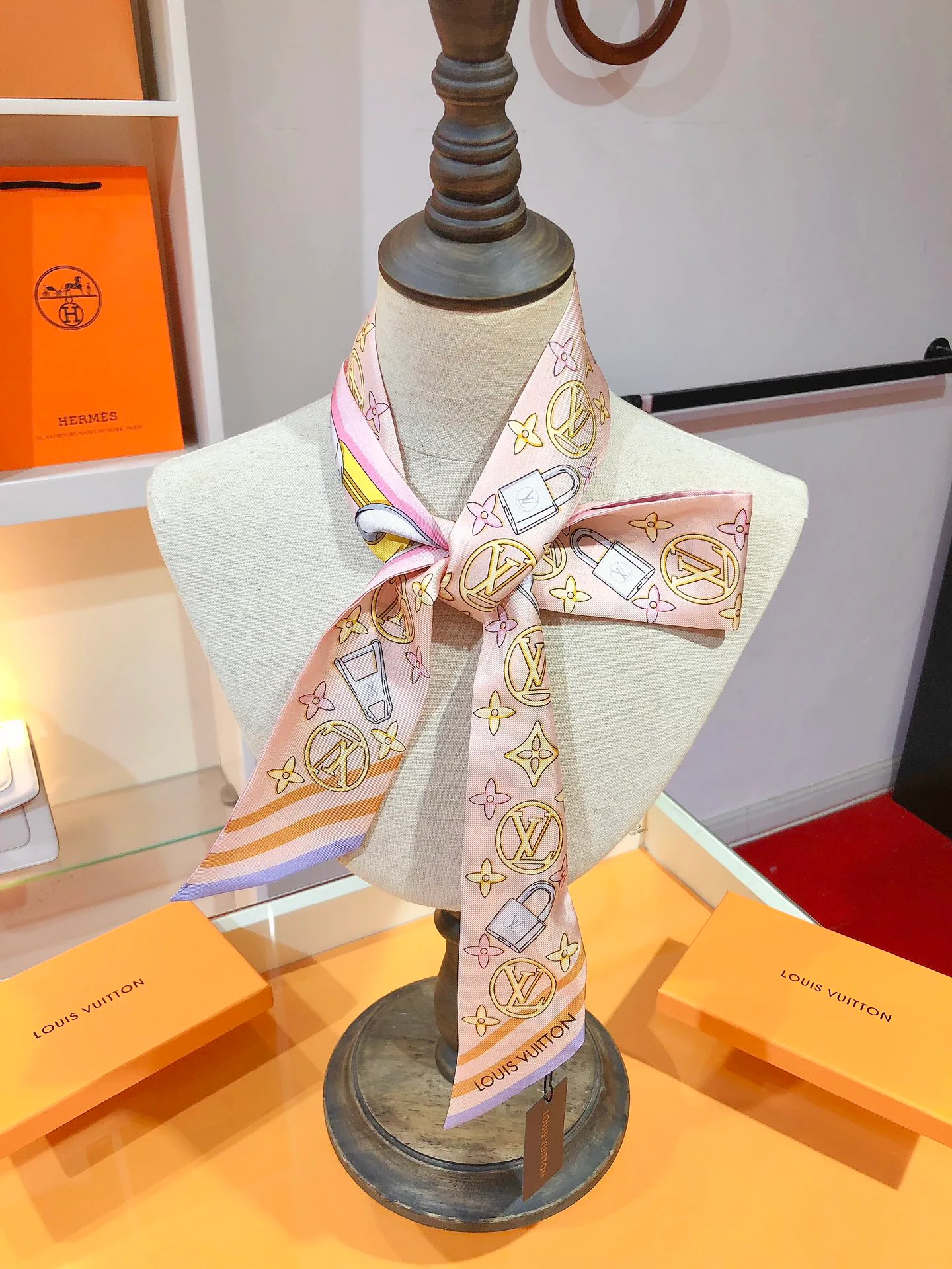 Платки Louis Vuitton 5445797