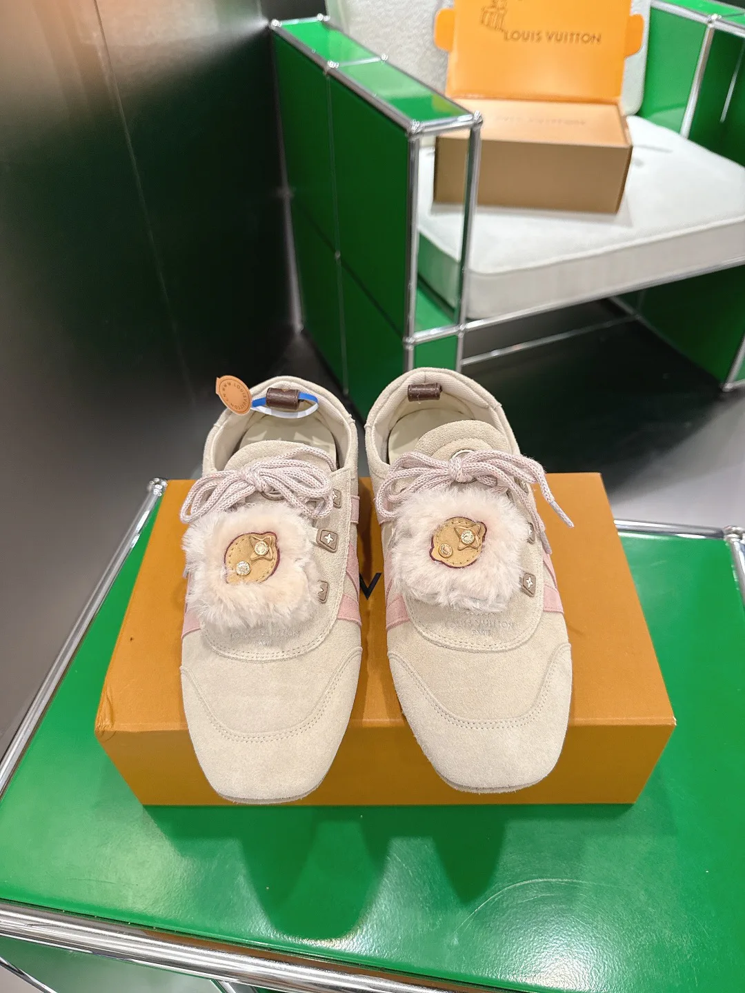 Кроссовки Женские Louis Vuitton 1452081