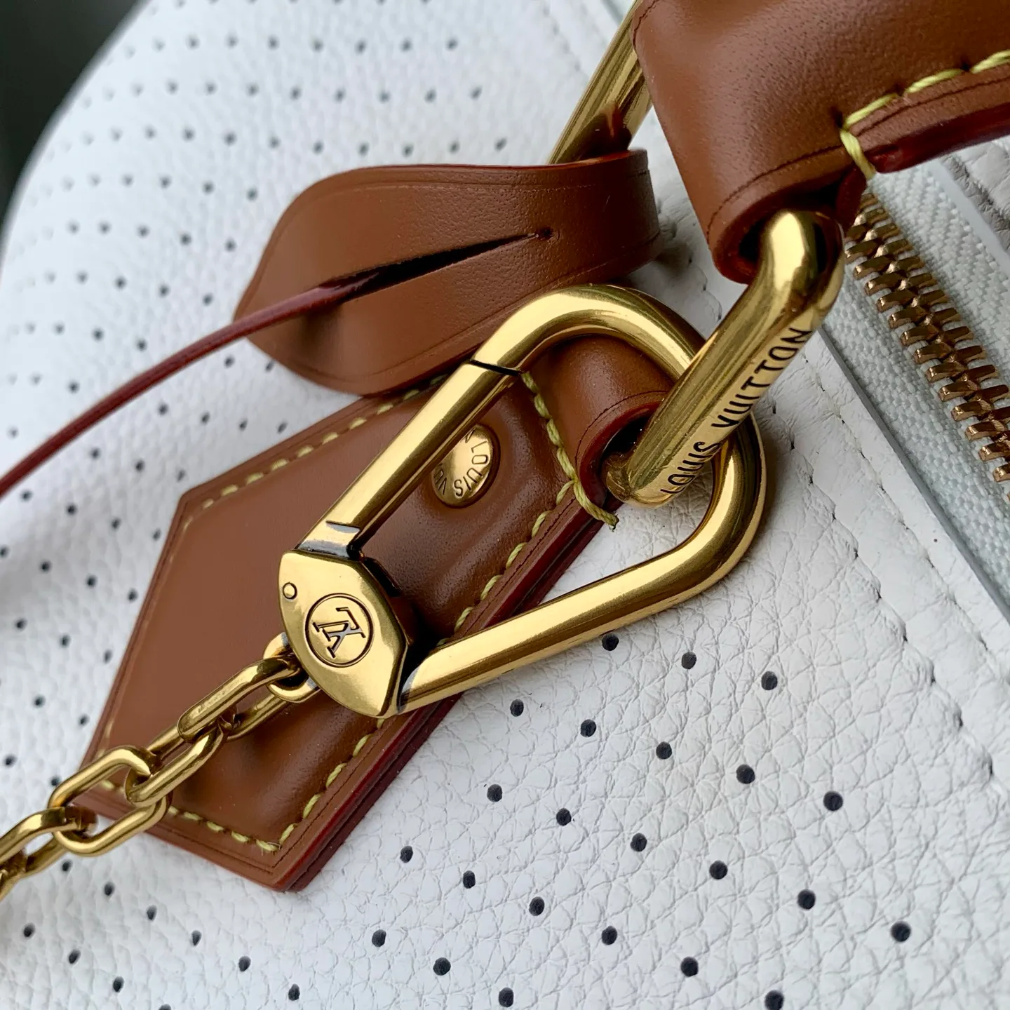 Классические Сумки Женские Louis Vuitton 18147438
