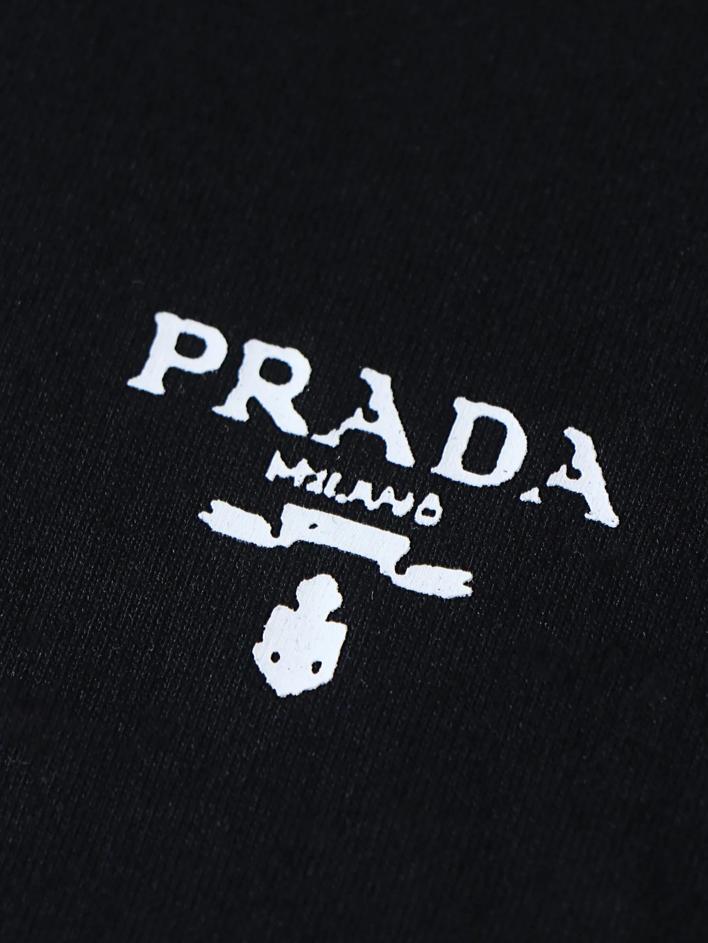 Футболки Женские Prada 12716224