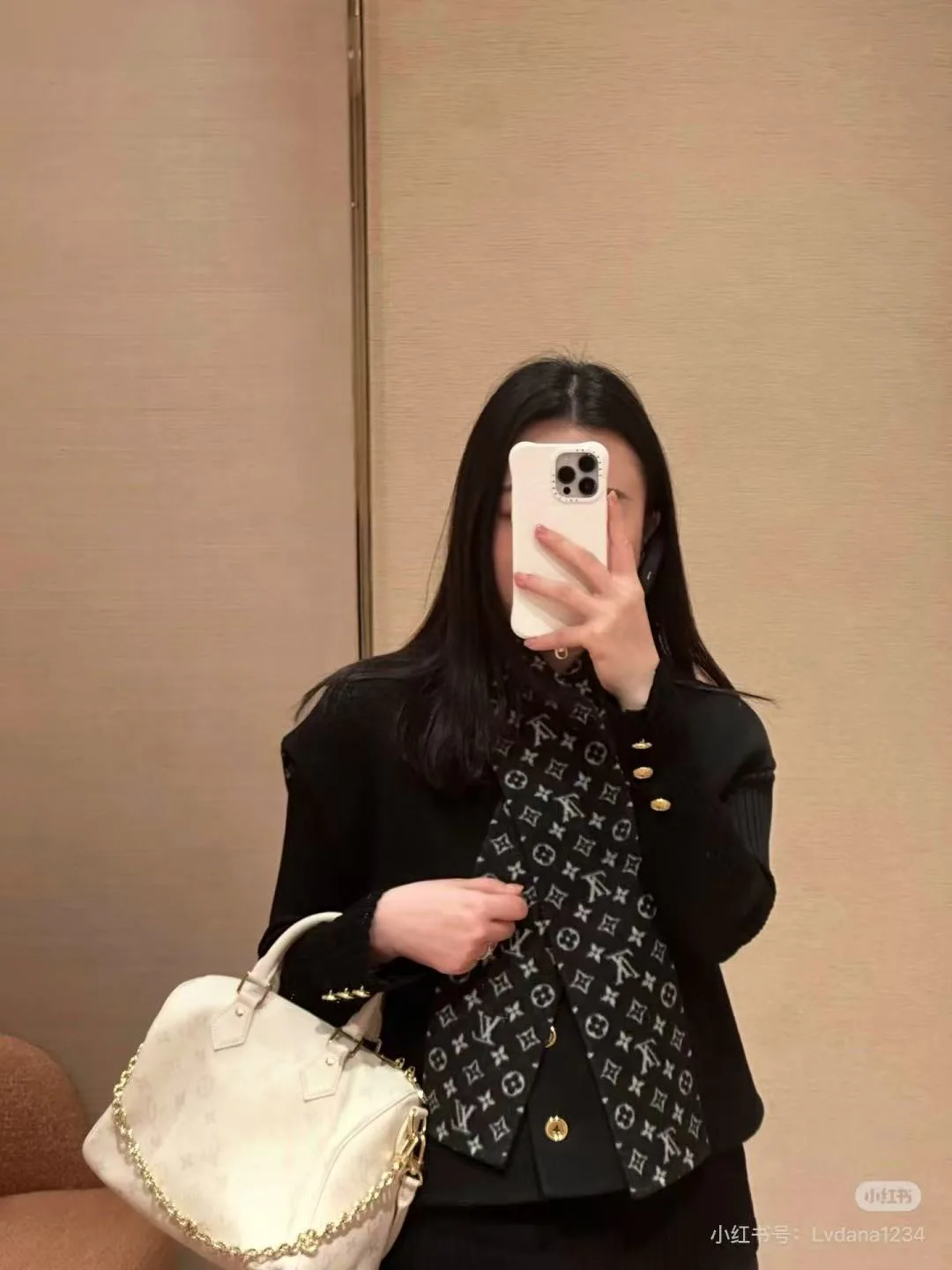 Жилеты Женские Louis Vuitton 18113318
