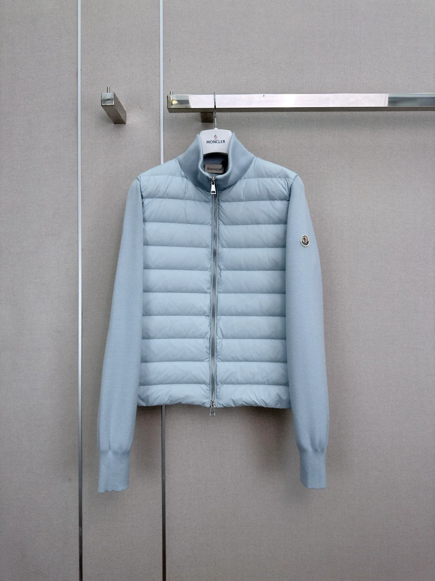 Куртки И Пуховики Женские Moncler 19181937