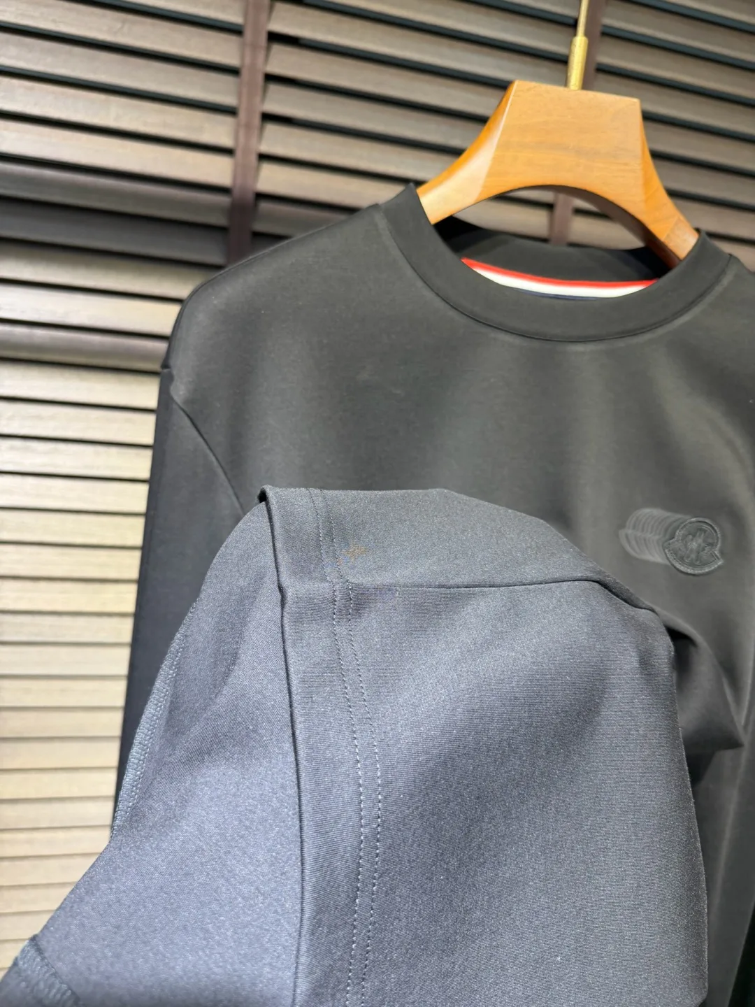 Футболки Женские Moncler 17943959