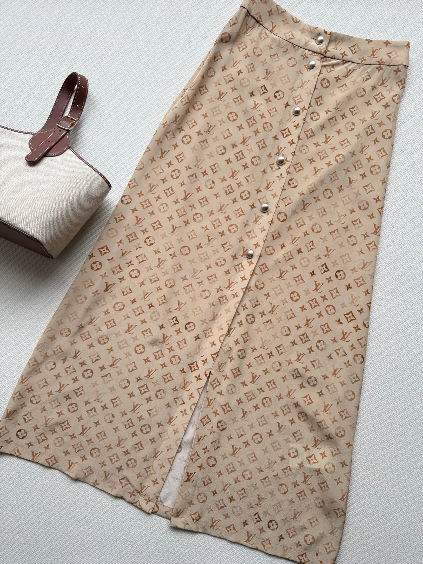 Юбки Женские Louis Vuitton 1075793