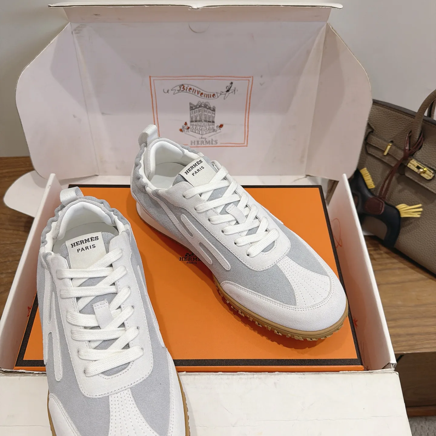 Кроссовки Женские Hermes 18230835