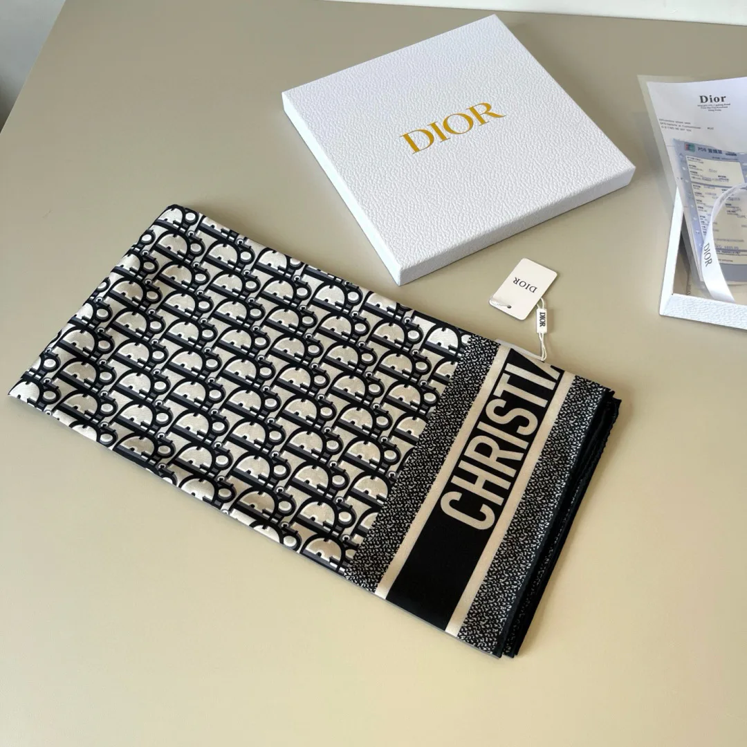 Платки Christian Dior 11362337