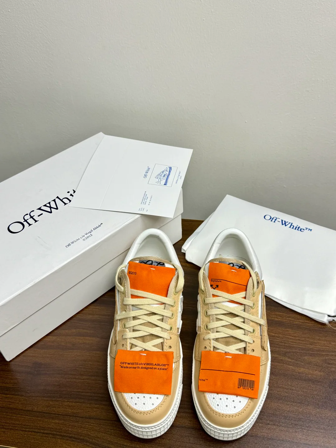 Кроссовки Женские Off-White 18961470
