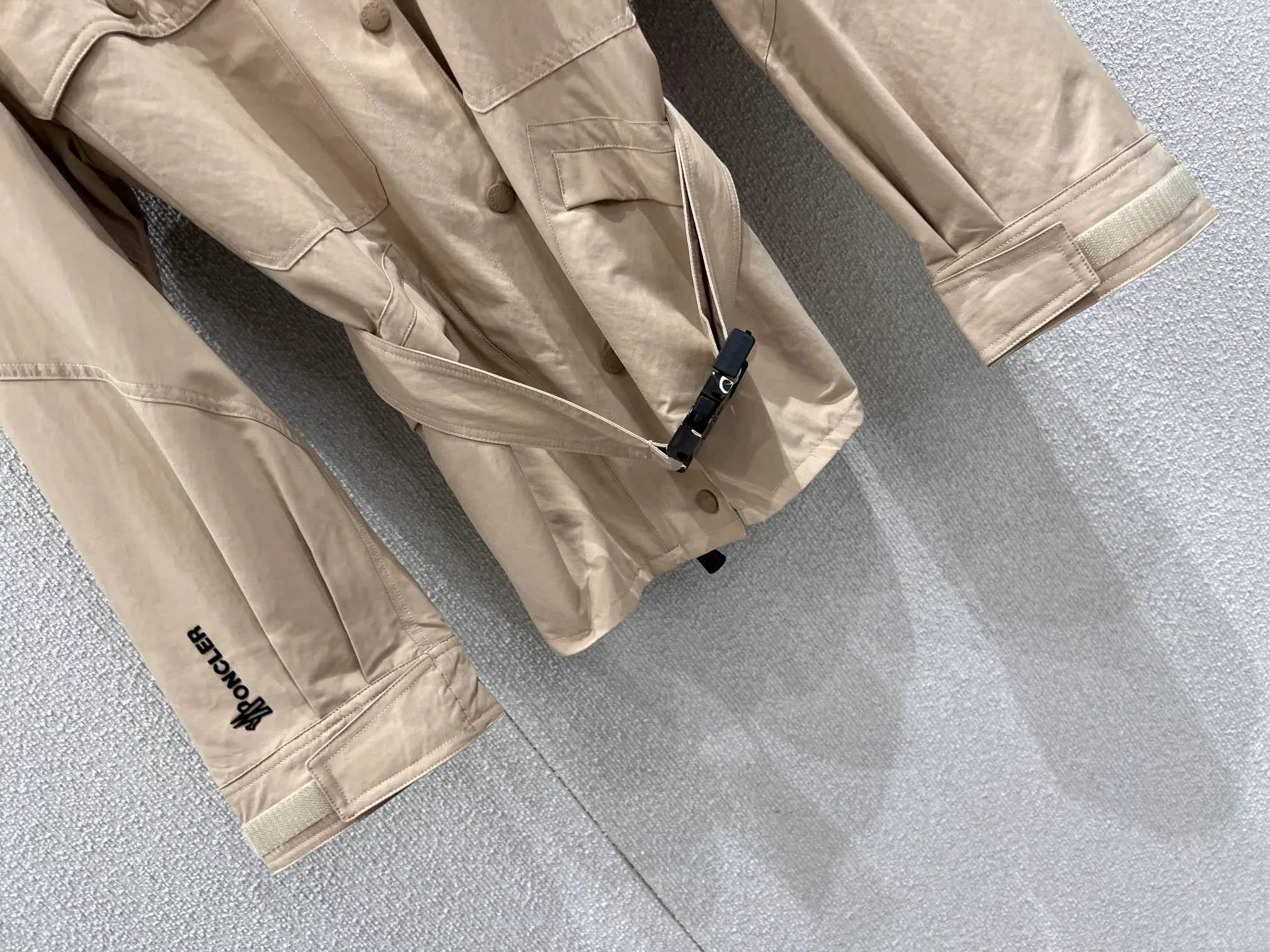 Куртки И Пуховики Женские Moncler 3021135