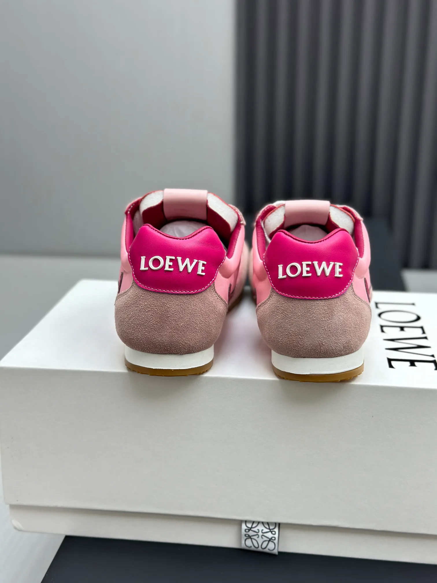 Кроссовки Женские Loewe 153039