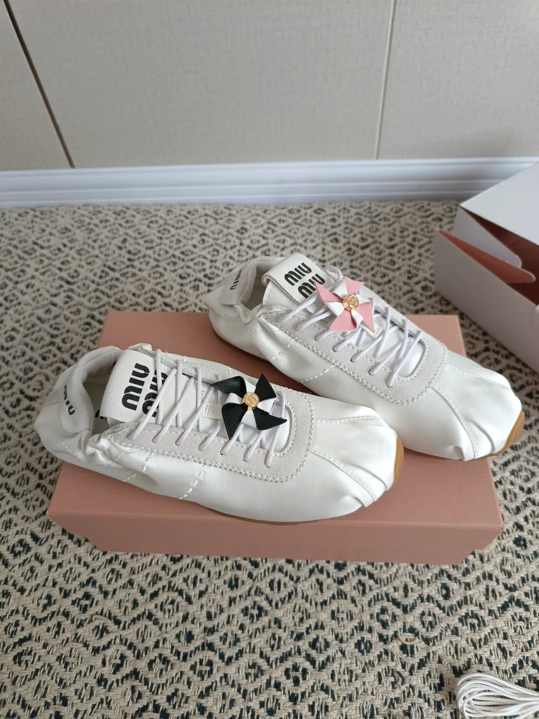 Кроссовки Женские Miu Miu 5075616