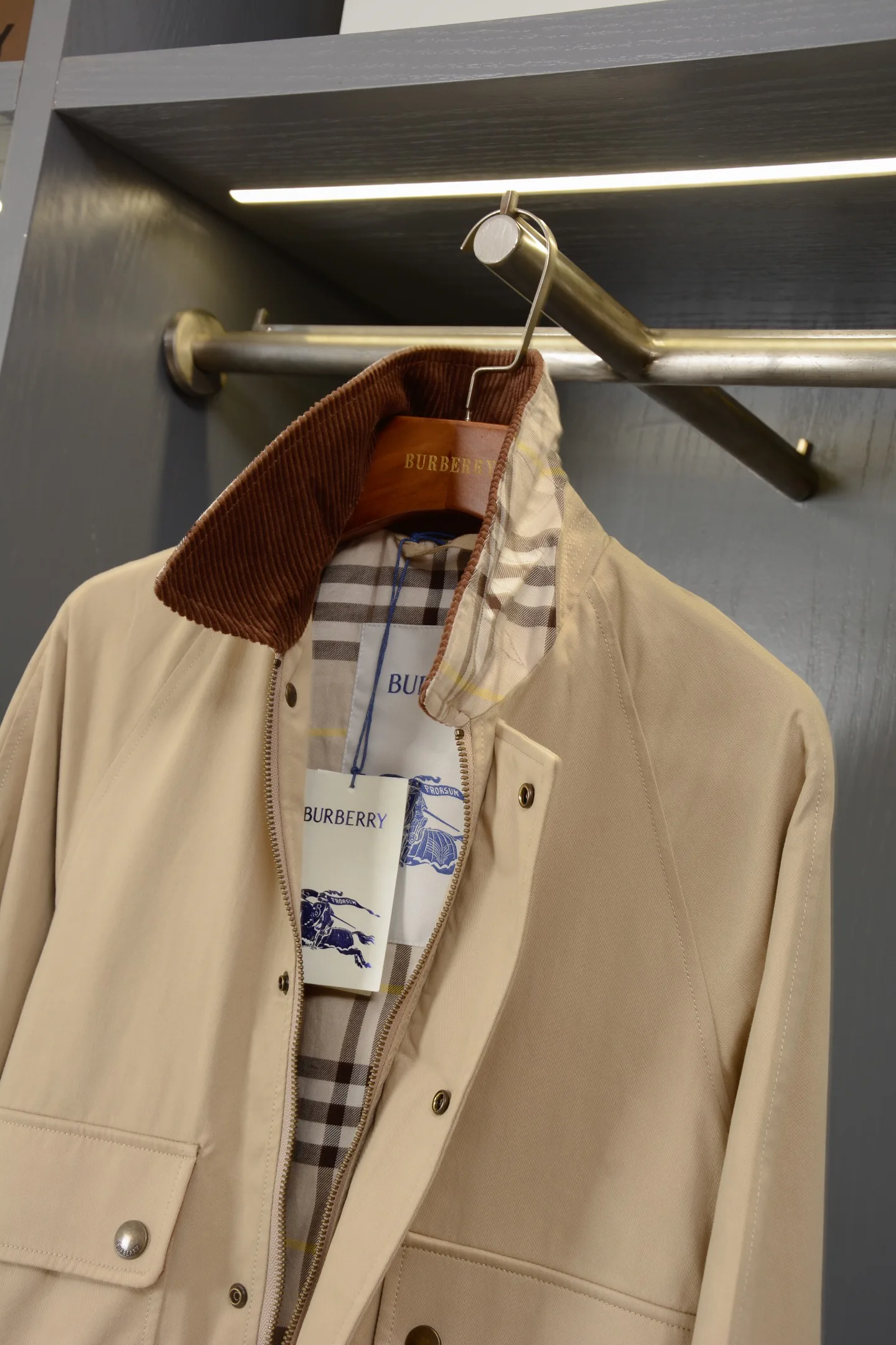 Тренчи Женские Burberry 17906713