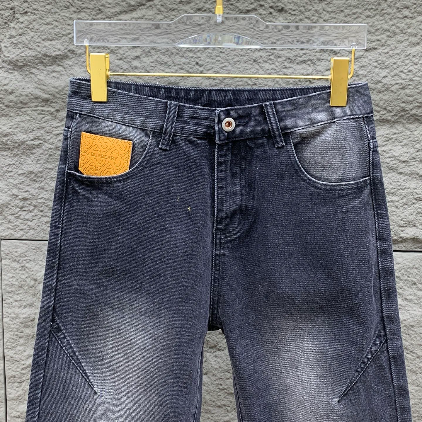 Джинсы Мужские Burberry 18296262