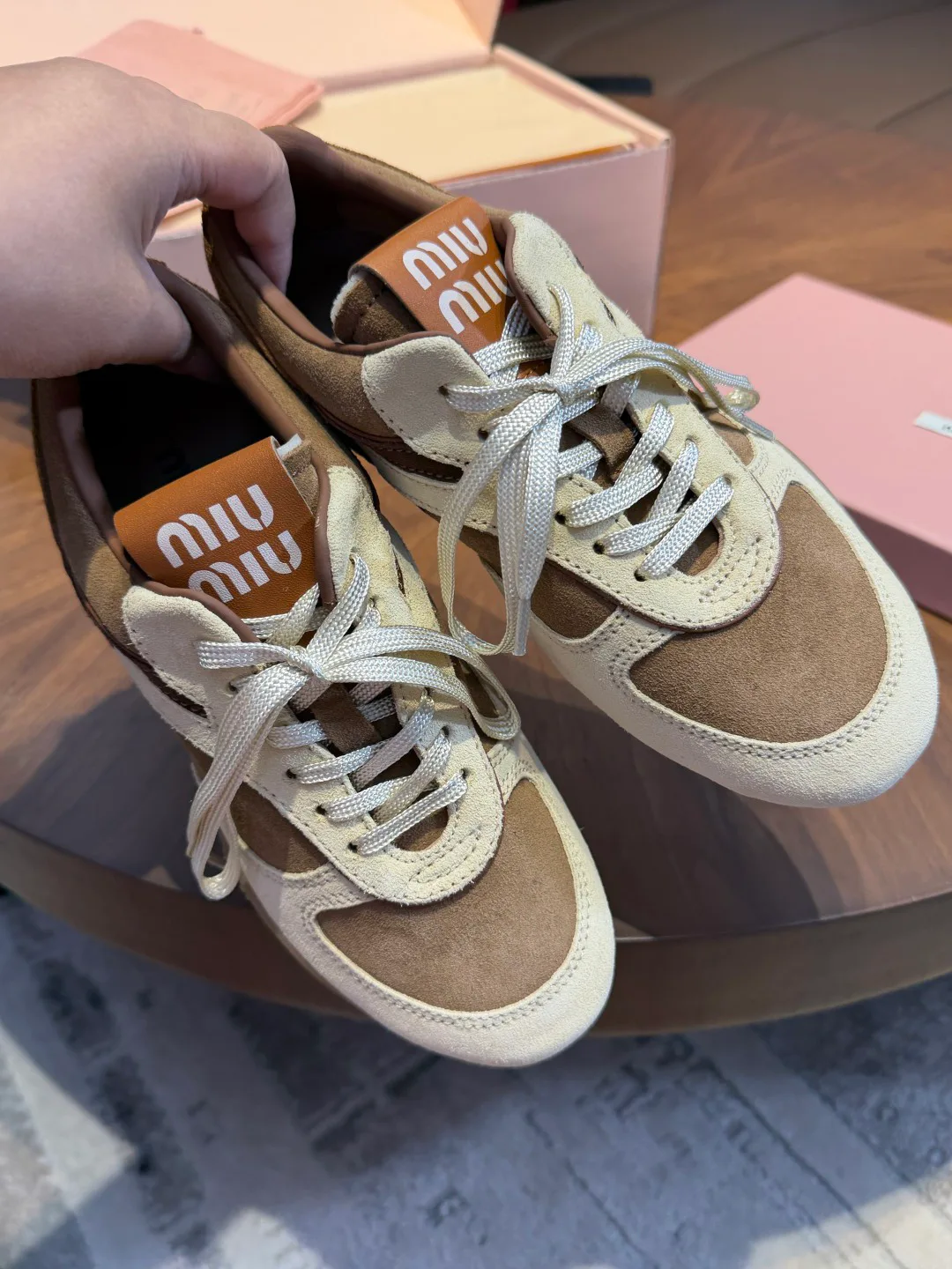 Кроссовки Женские Miu Miu 18267511